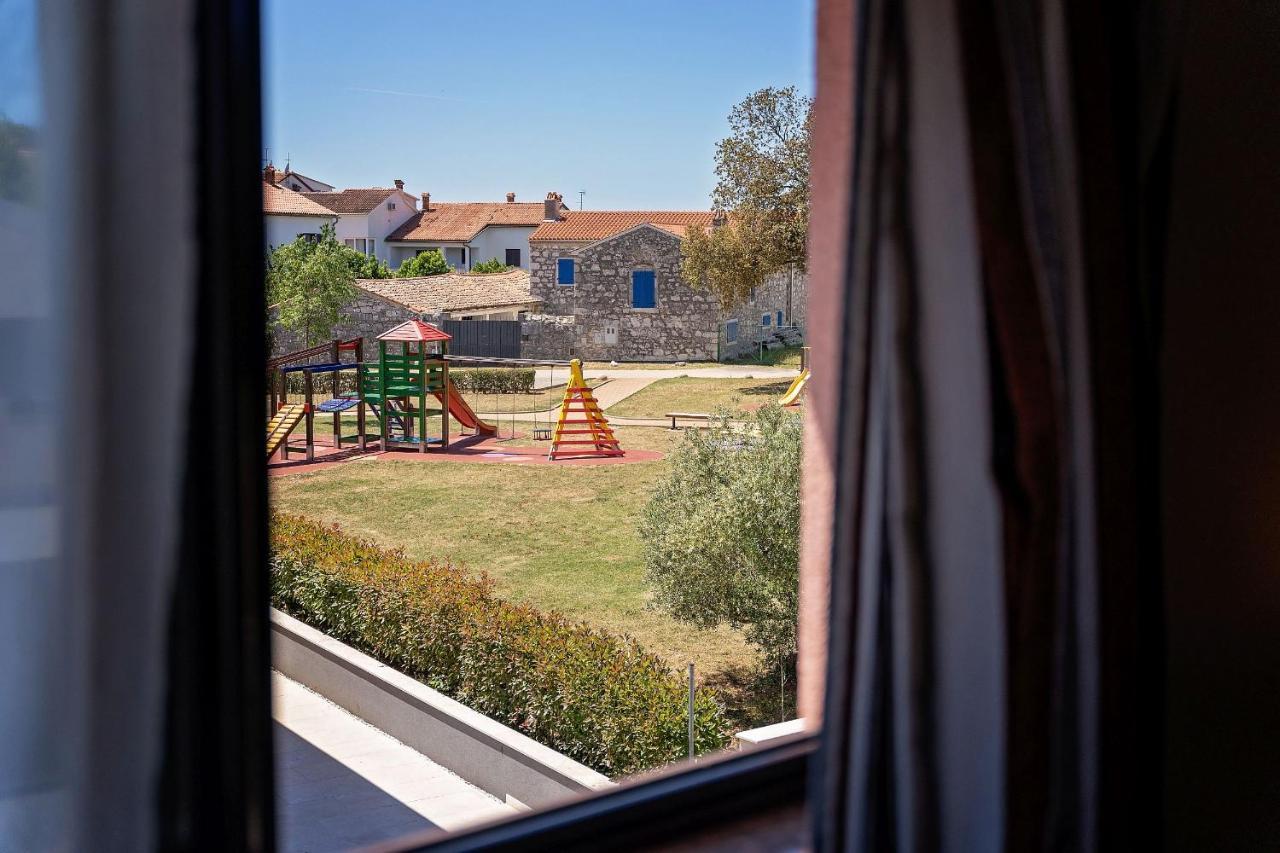 Apartments Miri Vrsar Εξωτερικό φωτογραφία