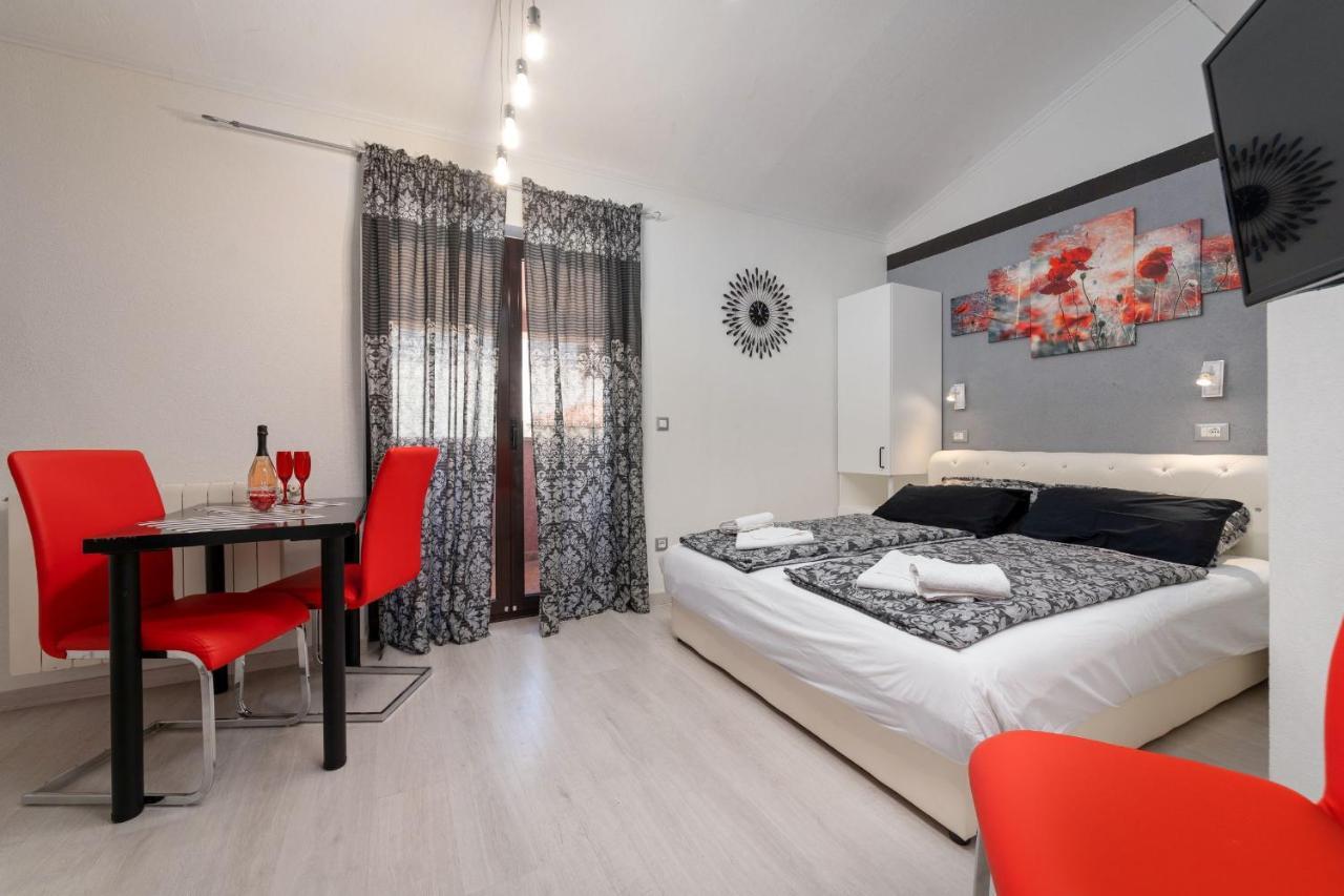Apartments Miri Vrsar Εξωτερικό φωτογραφία